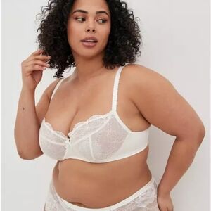 Torrid NEW Unlined Demi Lace Bra